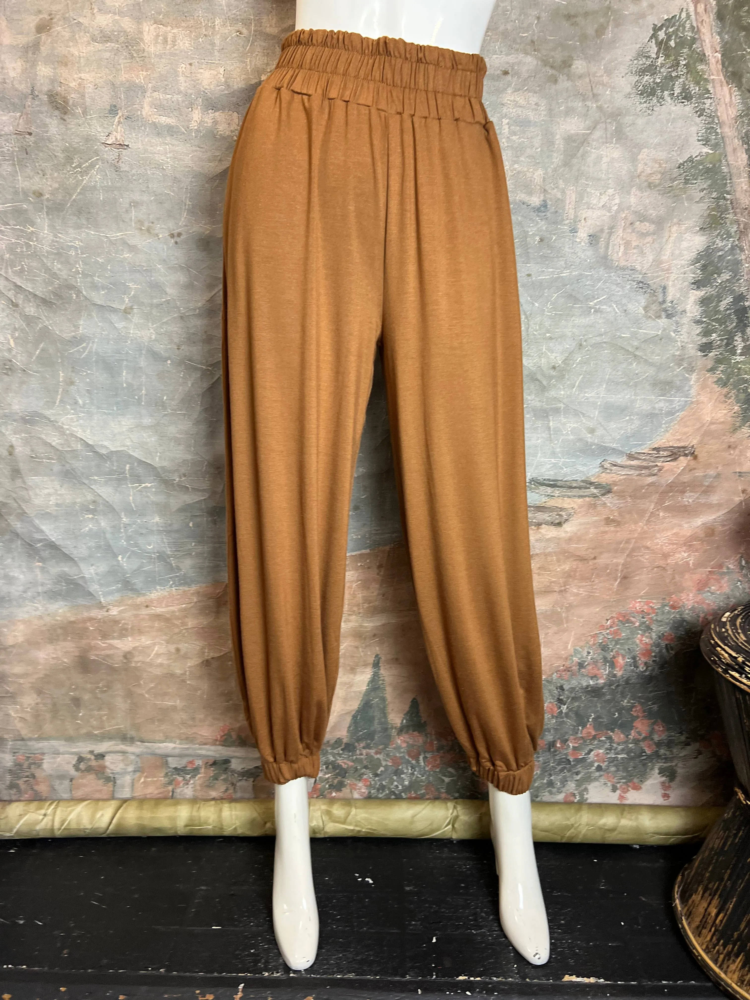 1317 Kimber Pant-Camel Aspen