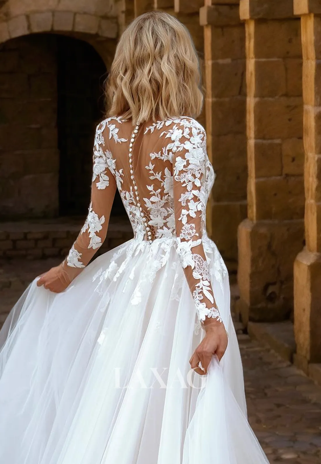 A-Line Long Sleeves Tulle Lace Elegant Wedding Dress with Train