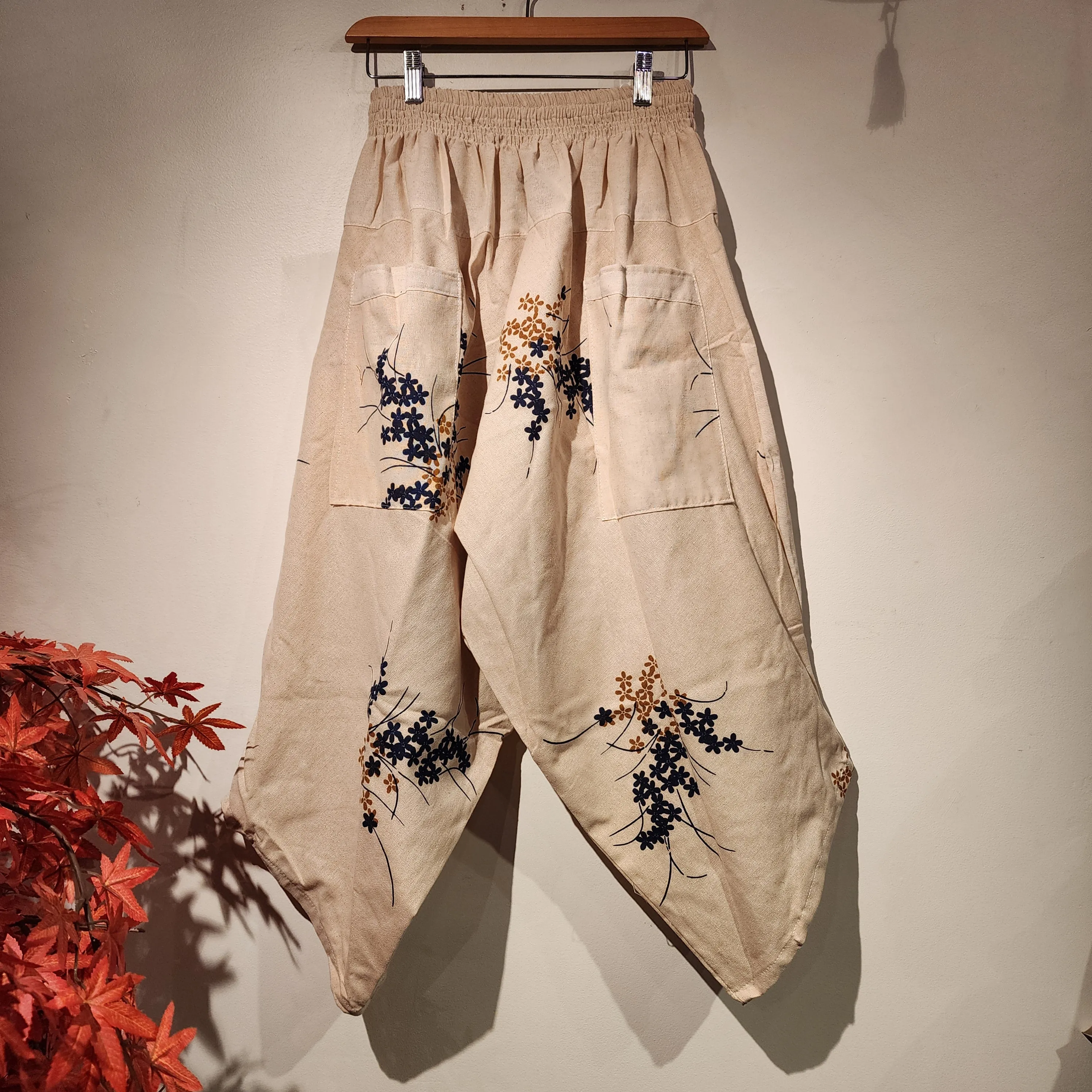 Blue Flowers Natural Elastic Waist Samurai Pants