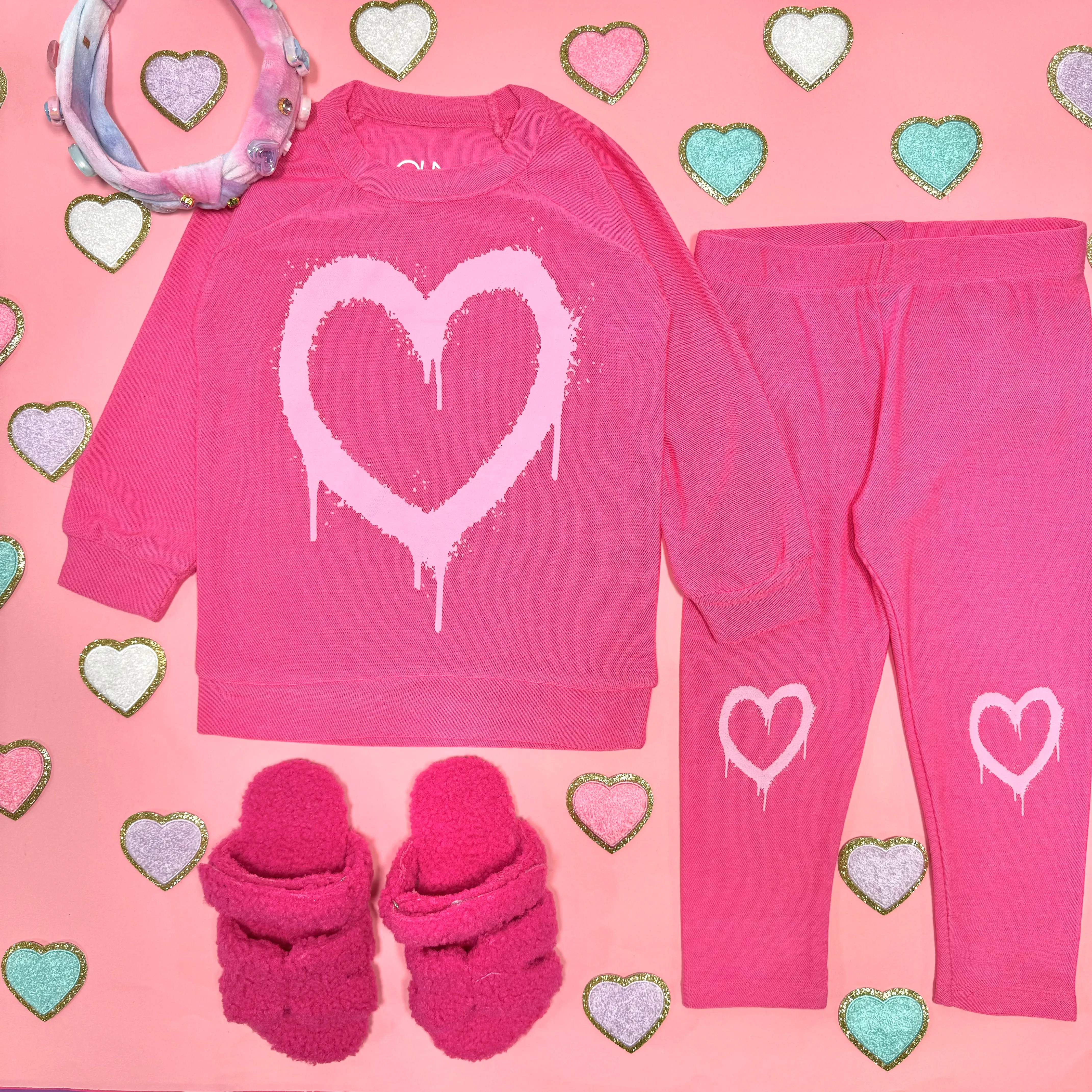 GRAFFITI HEART SWEATSHIRT