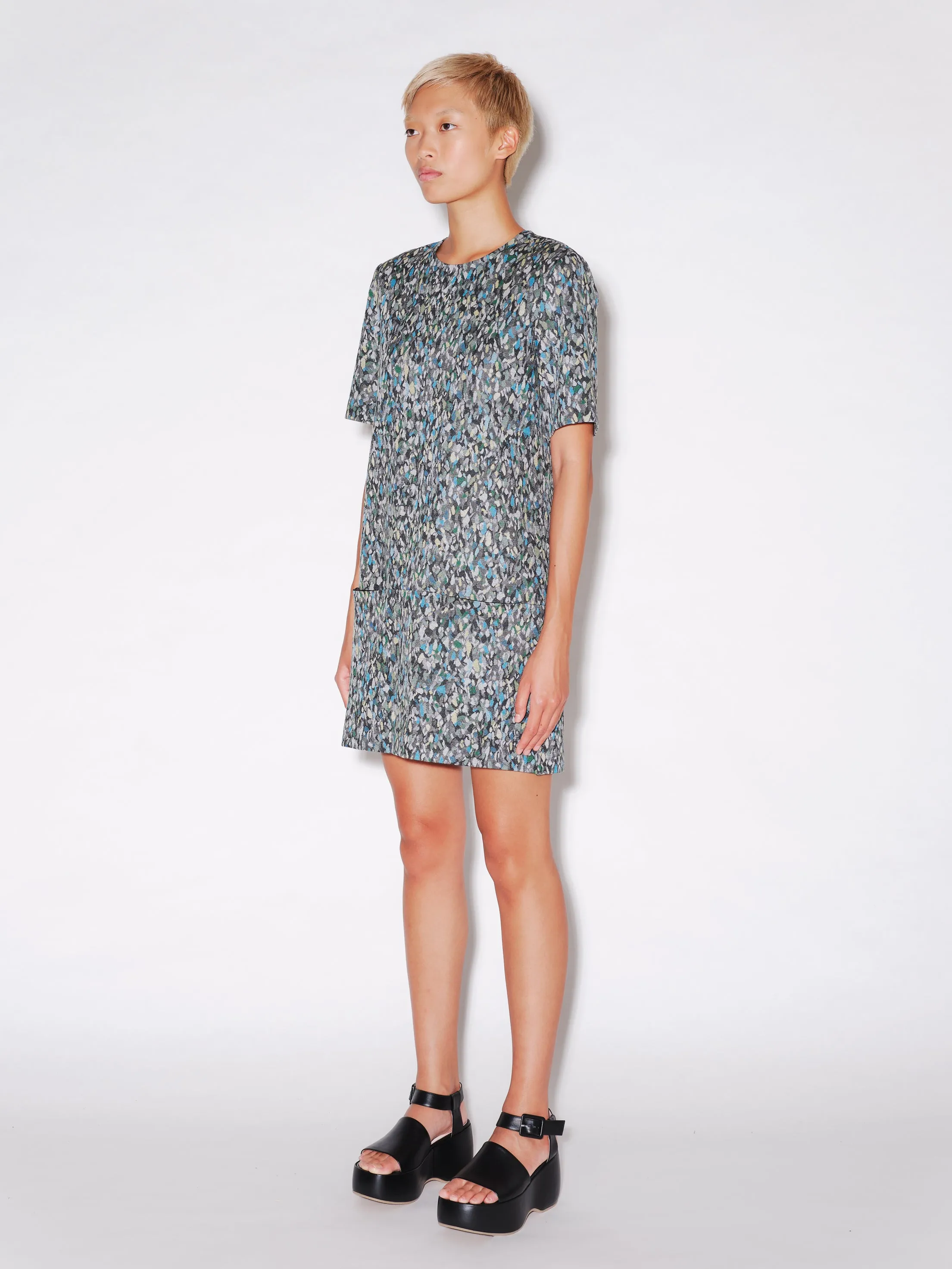 SHORT SLEEVE SHIFT DRESS - FOAM