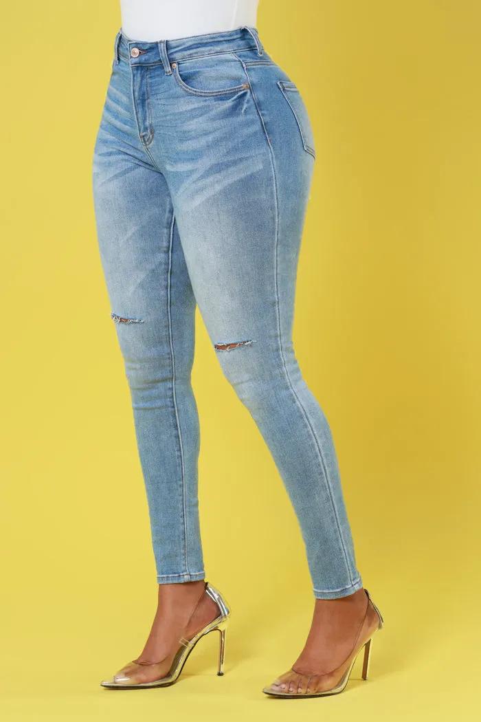 Side To Side High Rise Distressed Hourglass Skinny Jeans - Light Wash No.320