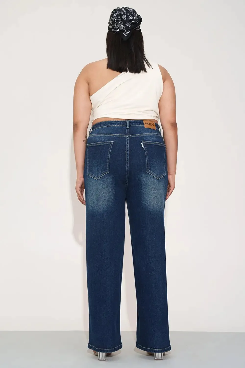 Stellar Fade Curve Straight Fit Jeans